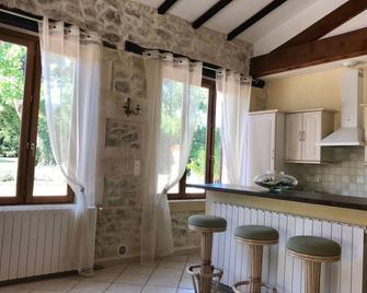 Gîte in a green setting between Bordeaux and the sea - Saint-Christoly-de-Blaye - Cocina