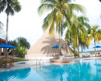 La Manola Finca Hotel - Doradal - Piscina