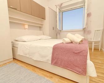 Villa Ivana - Žrnovo - Bedroom