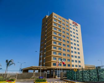 Hampton Inn & Suites by Hilton Puebla - Puebla City - Building