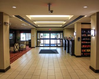 Holiday Inn Express & Suites Cumberland - La Vale By IHG - La Vale - Building