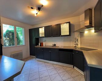 Clos des chênes - Les Chapelles-Bourbon - Cocina