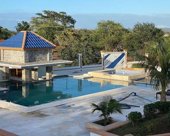 Hacienda Teofila - San Ignacio de Sabaneta - Piscina