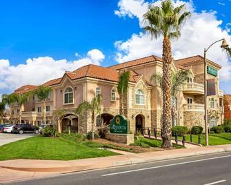 La Quinta Inn & Suites by Wyndham Moreno Valley - Moreno Valley - Building