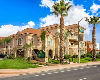 La Quinta Inn & Suites by Wyndham Moreno Valley - Moreno Valley - Building