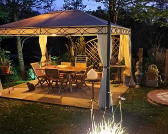 Villa with large garden in the Chianti hills - Castellina in Chianti - Pátio