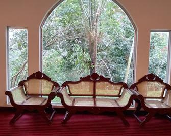 Ovitiyas Bandarawela - Bandarawela - Living room