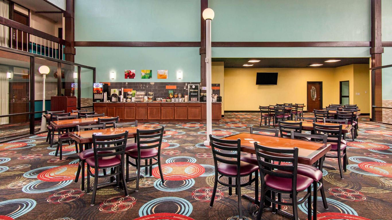 Quality Inn Arkansas City North
