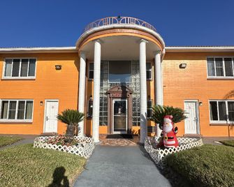Super Inn By OYO Daytona Beach Near Airport - Daytona Beach - Bina