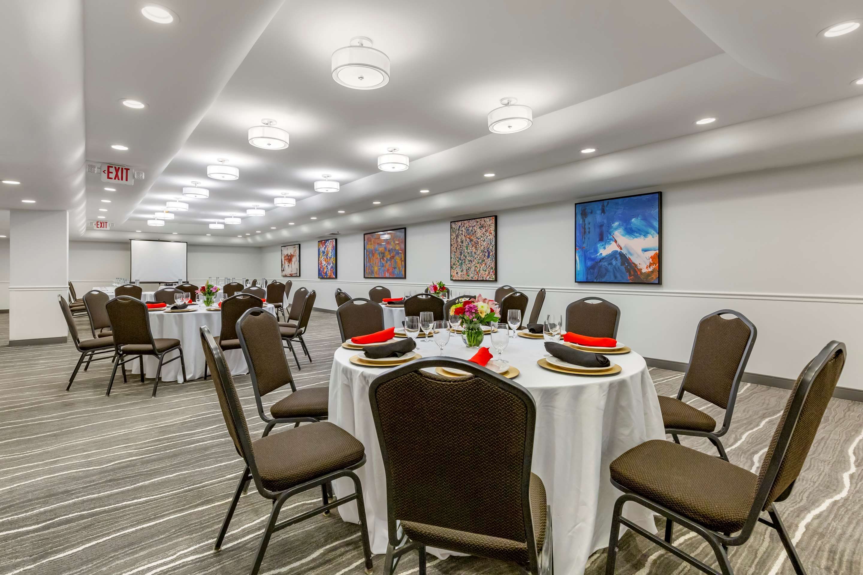 Banquet hall view of Best Western Premier Rockville Hotel & Suites