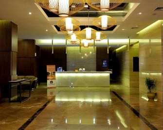 Horison Ultima Semarang - Semarang - Lobi