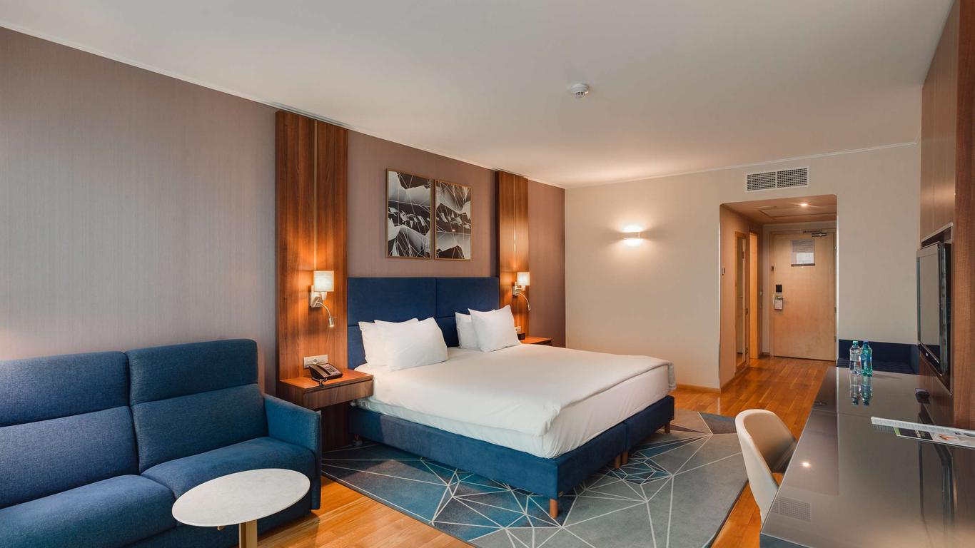 DoubleTree by Hilton Cluj - City Plaza