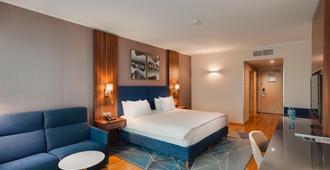 DoubleTree by Hilton Hotel Cluj - City Plaza - Cluj Napoca - Bedroom
