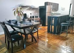 Idlewild Villa Loft apts - Detroit - Restaurant