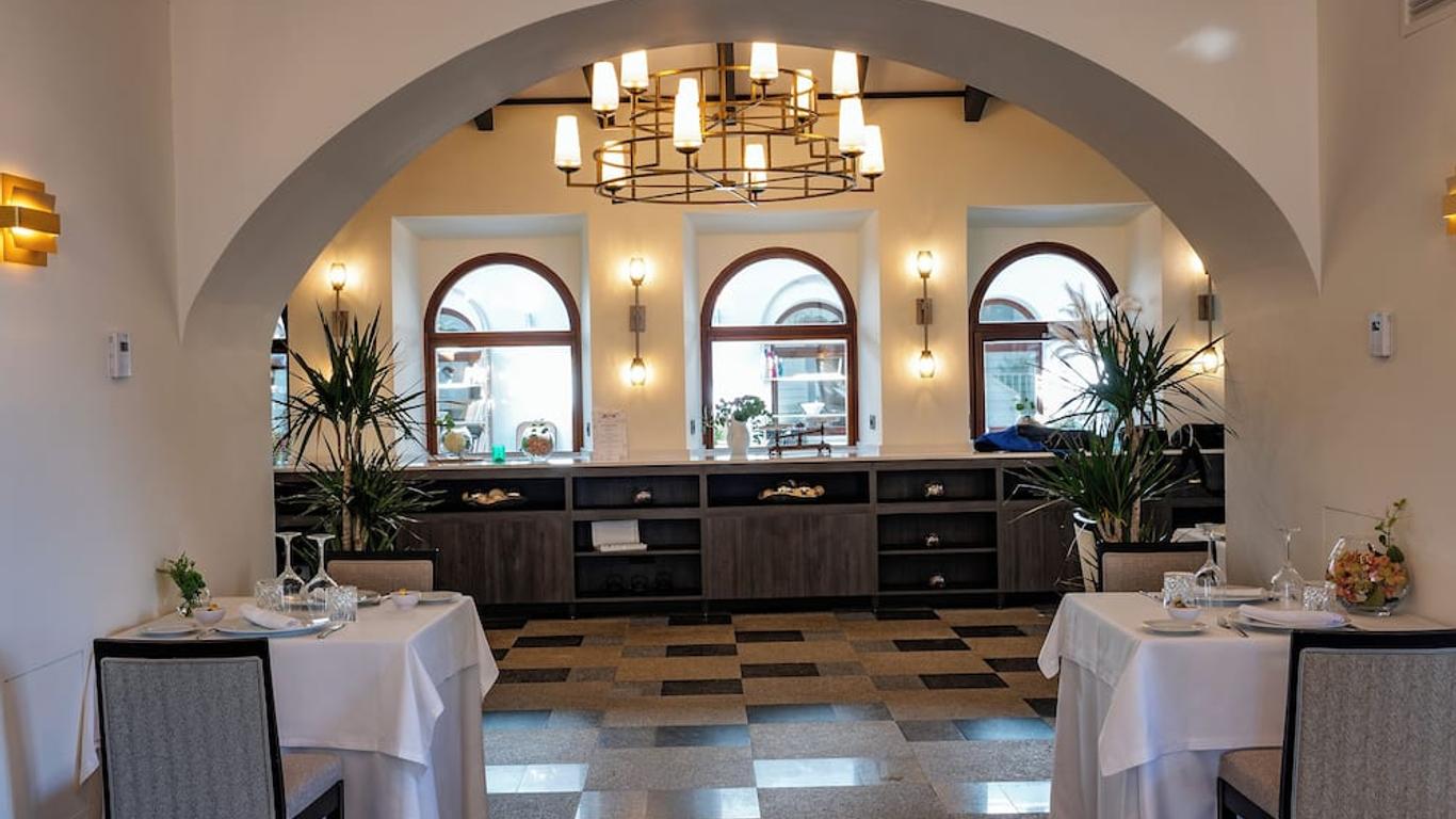 Hospes Palacio de Arenales & Spa