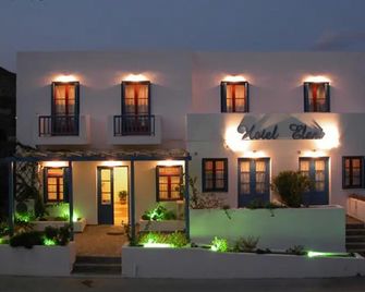 Hotel Eleni - Adamantas - Edificio
