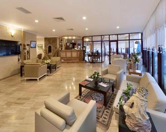 Crystal Hotel Bodrum - גומושלוק - לובי