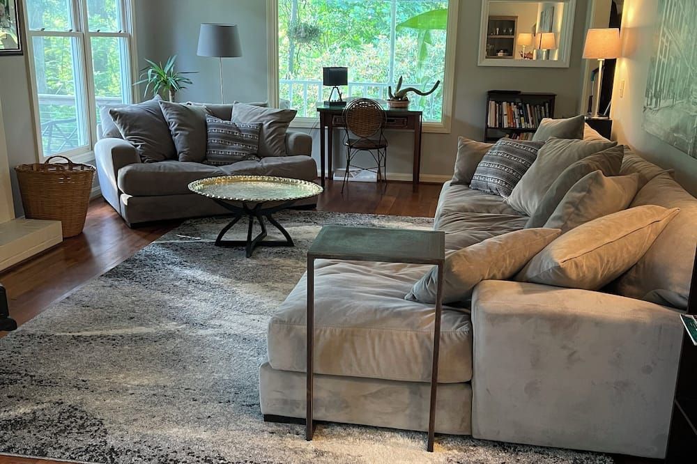 Cozy Creekside Home along French Creek in Northwestern Pennsylvania