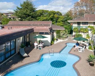 Dukes Midway Lodge - Auckland - Pool