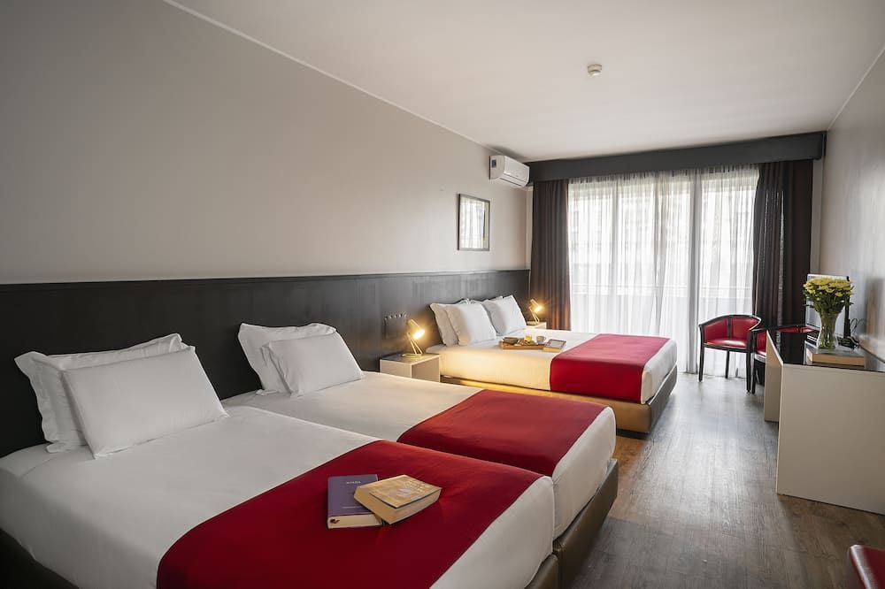 Hotel Estacão - Braga - בראגה - חדר שינה