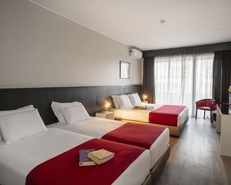 Hotel Estacão - Braga - בראגה - חדר שינה