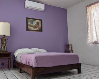 My Family In Monterrey - Hostel - Monterrey