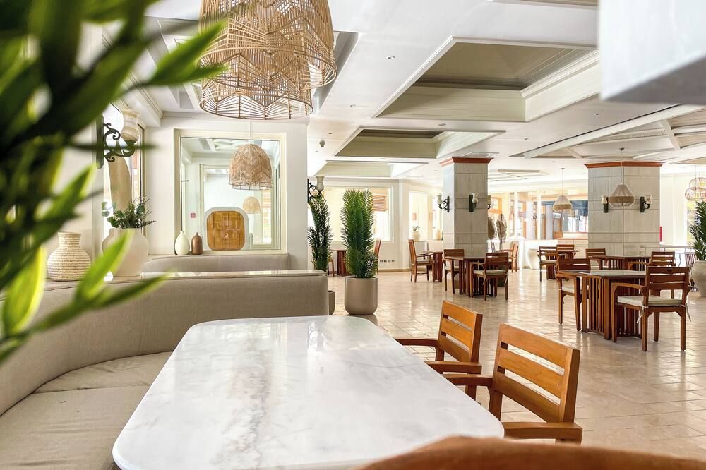 The Breakers Diving and Surfing Lodge Soma Bay