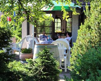 Hotel Tannenhof - Laubach (Giessen) - Patio