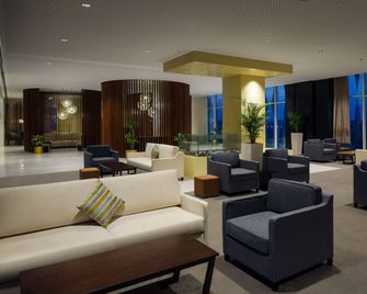 Staybridge Suites Al Khobar By IHG - Al Khobar - Lounge