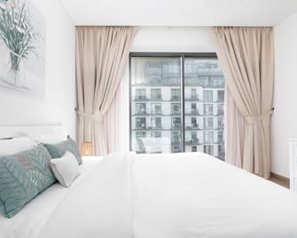 Superhost - Spacious Apartment With Balcony In Sobha Hartland - Dubai - Camera da letto