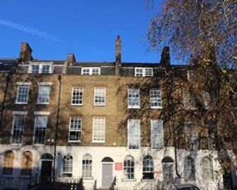 Prime Backpackers Angel - London - Building