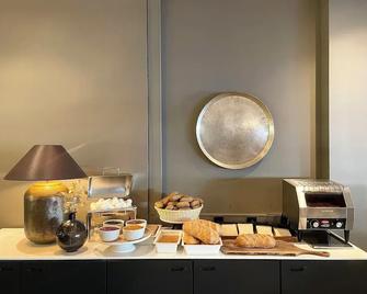 Frost Apartments by Heimaleiga - Reykjavik - Buffet