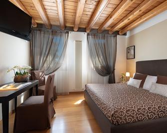 Hotel Rovere - Treviso - Schlafzimmer