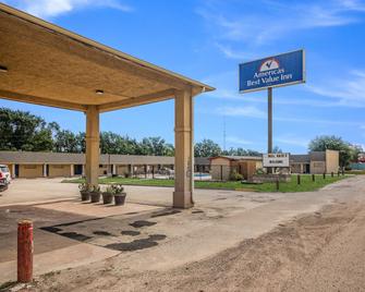 Americas Best Value Inn Giddings - Giddings - Gebäude
