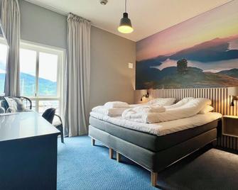 Ryfylke Fjordhotell - Sand - Bedroom