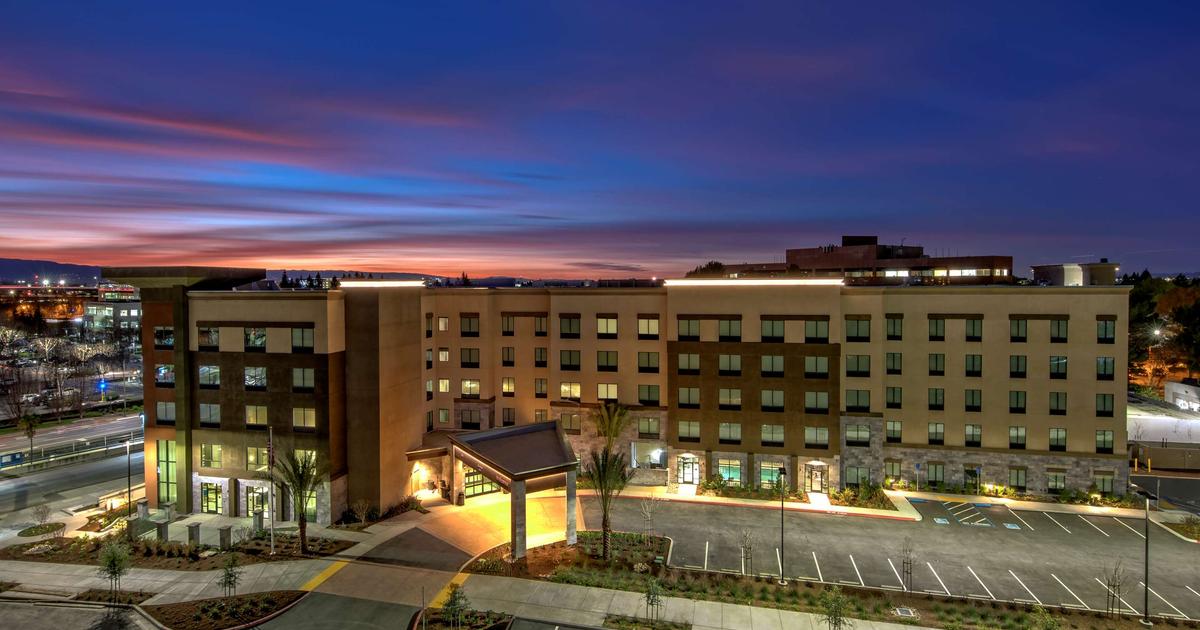 San Jose Airport Inn San Jose Hampton Inn & Suites San Jose Airport from $105. San Jose Hotel Deals