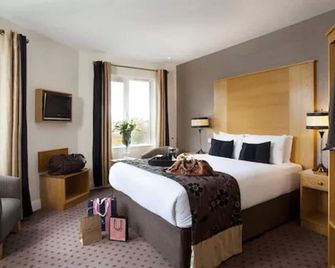 Tara Lodge - Belfast - Bedroom