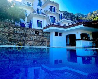 Lavanta Butik Otel Turunc - Turunç - Pool