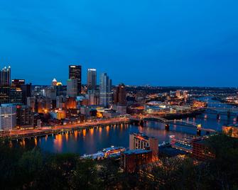 Sheraton Pittsburgh Hotel at Station Square - Pittsburgh - Balcony