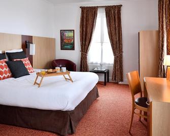 Hotel De Normandie - Arromanches-les-bains - Спальня