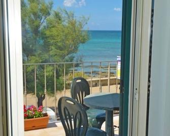 Le Sorgenti Camere E Appartamenti - Torre Vado - Balcony