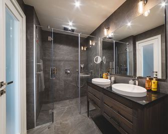 Signum Hotel - Podgorica - Phòng tắm