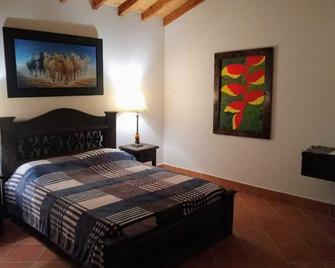 Room Uriel - Guarne - Bedroom
