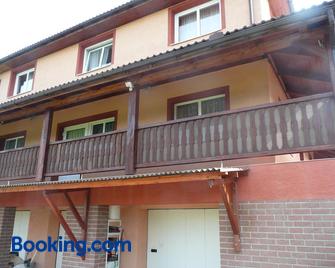 Penzion U Tulaka - Dobřichovice - Edificio