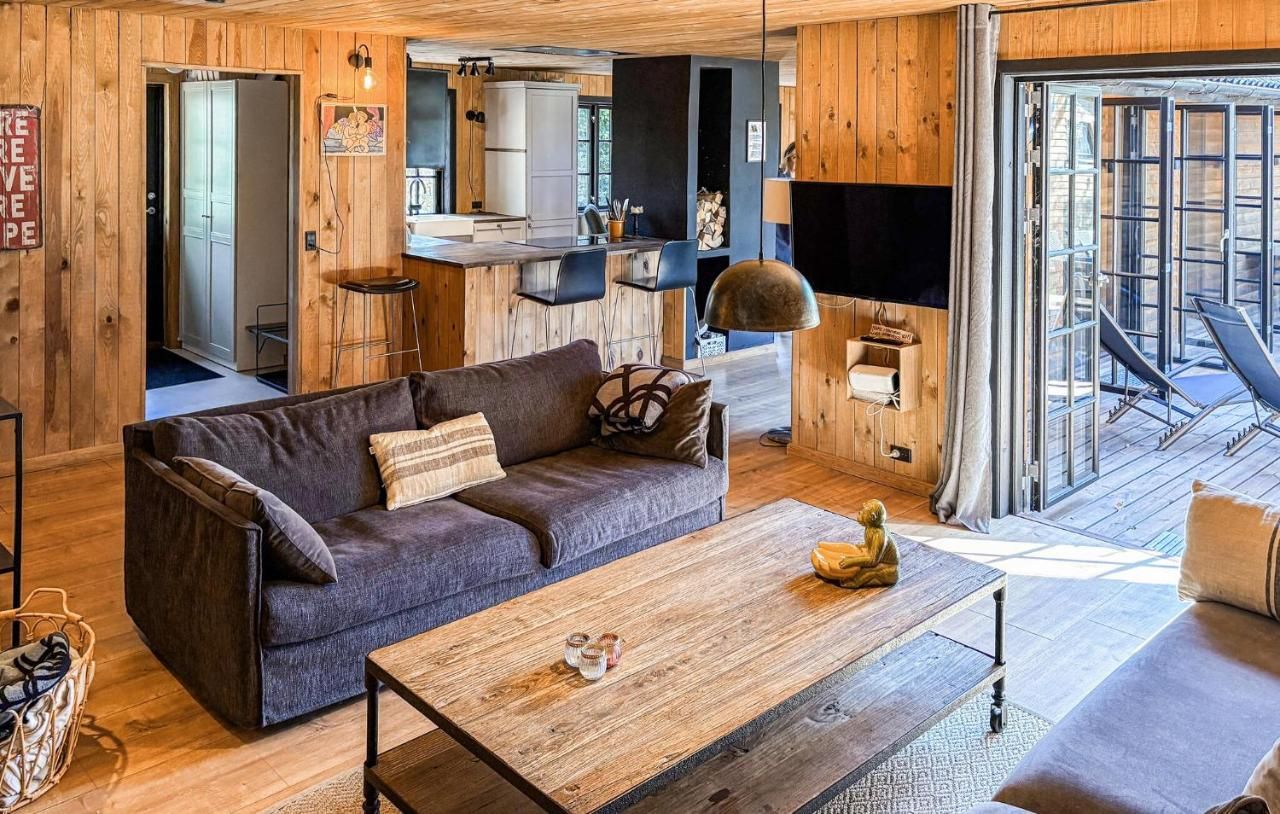 5 Bedroom Cozy Home in Nexoe – Nexø