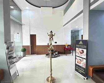 Hotel Reevanta - Damán - Lobby