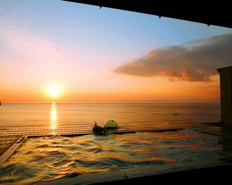 Hotel Isaba - Numazu