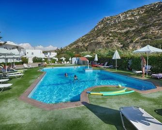 Fragiskos Hotel - Matala - Pool
