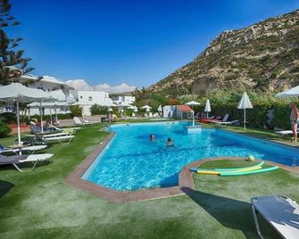 Fragiskos - Matala - Pool