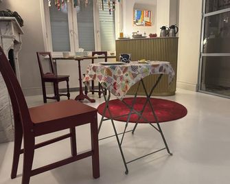 Anavel Atao - Lille - Dining room
